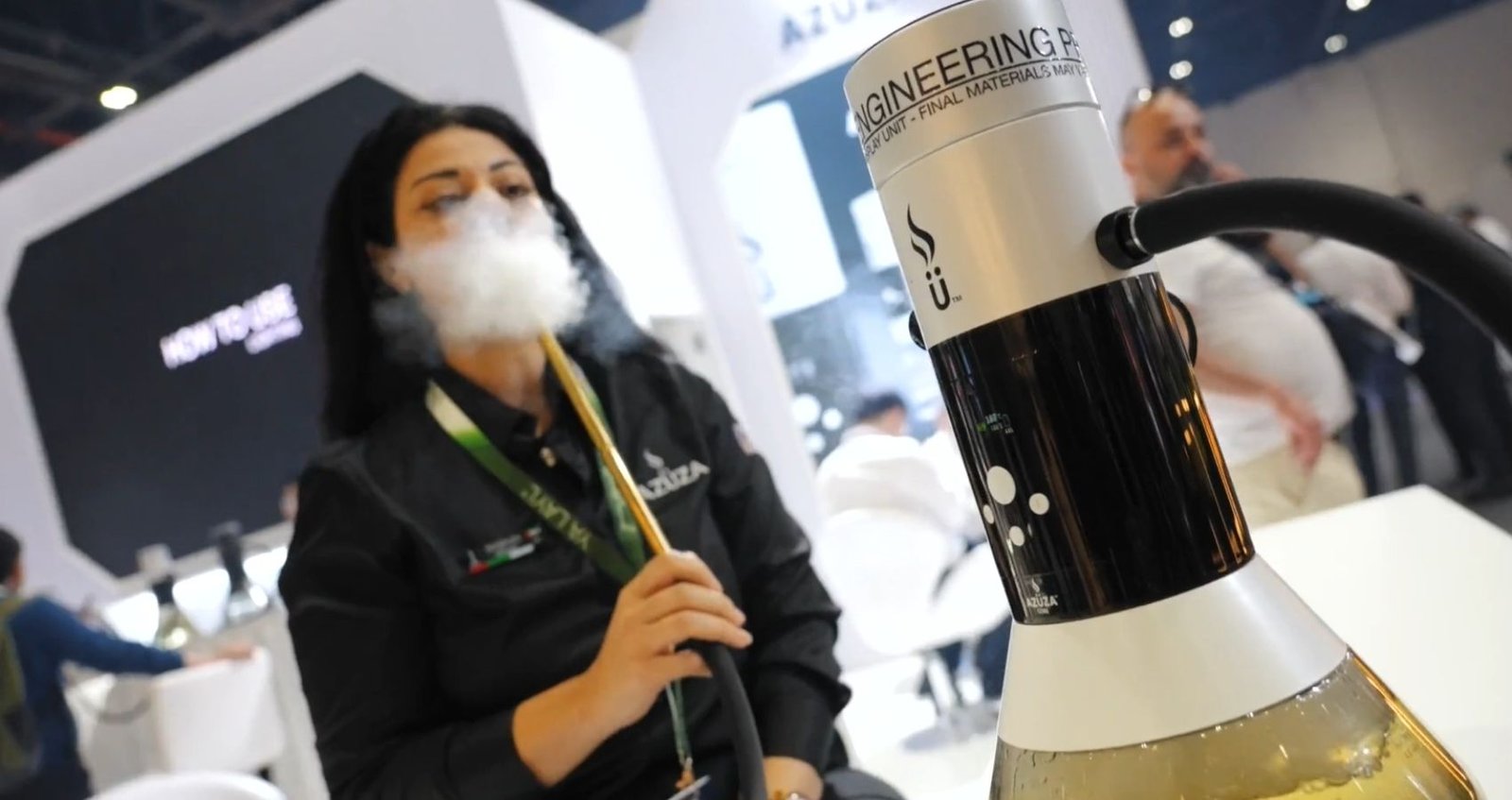 Modern electric hookah design focused on social interaction and lifestyle experience